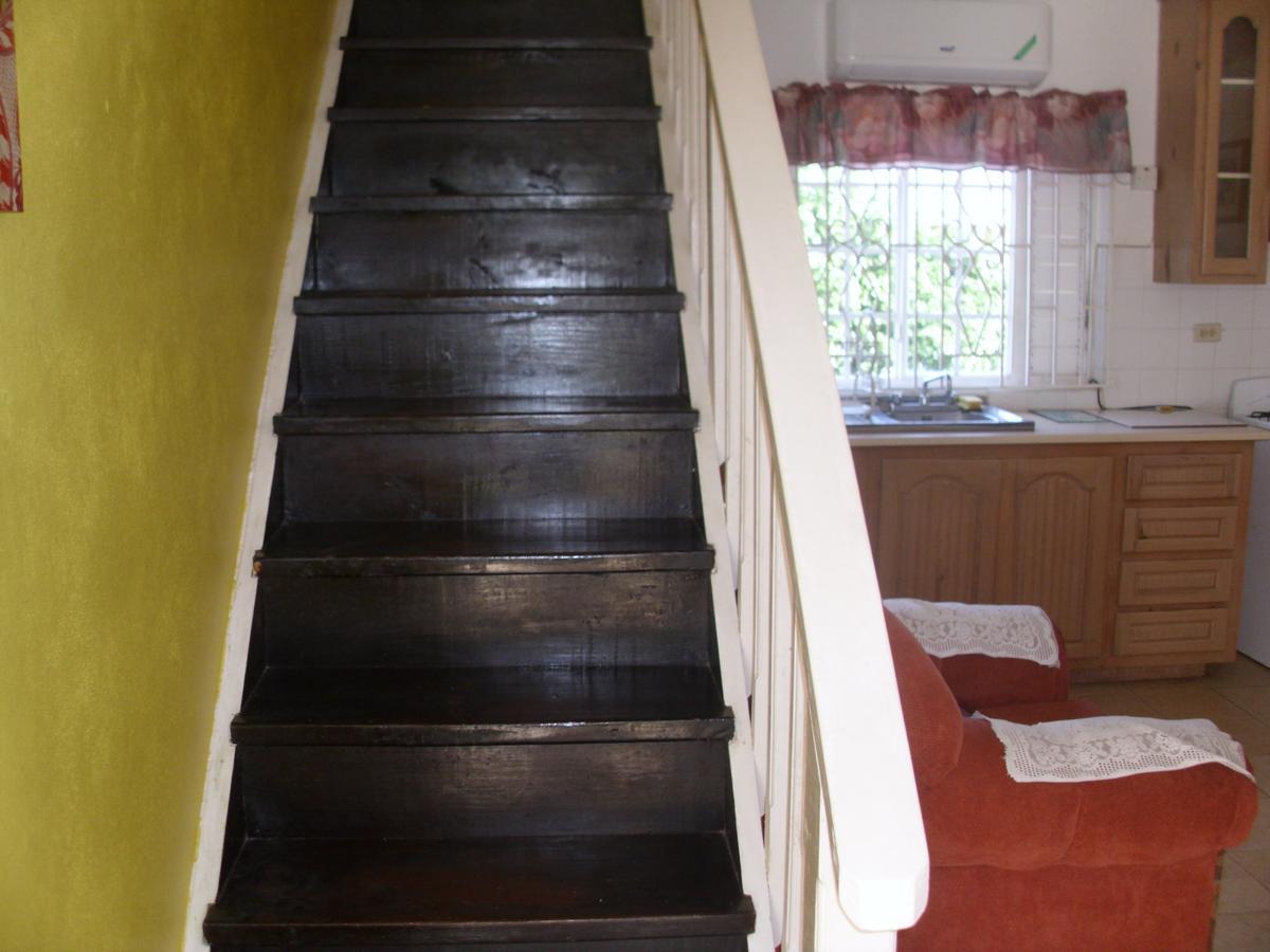 راناوي باي Club Caribbean Court Apartments المظهر الخارجي الصورة