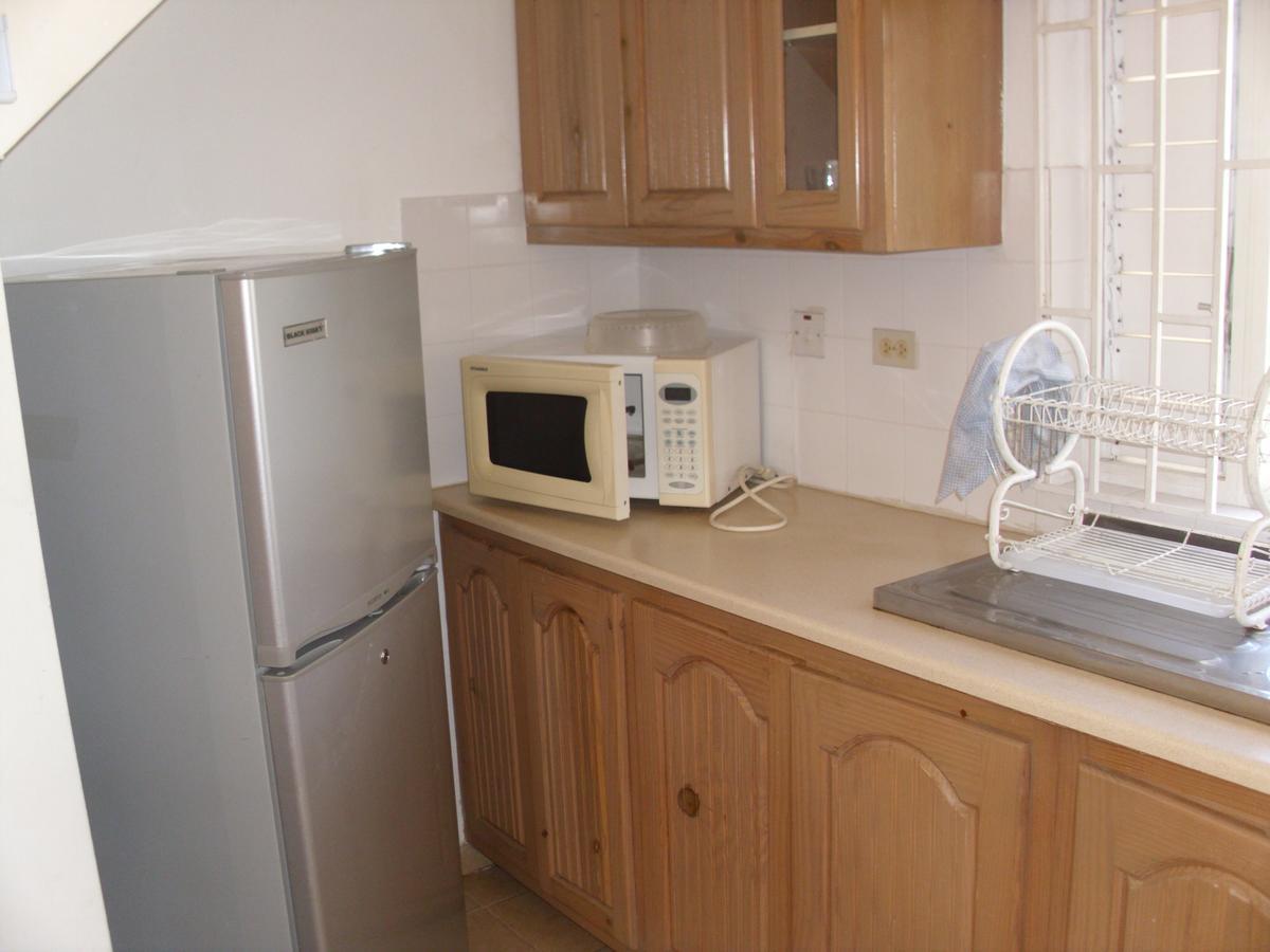 راناوي باي Club Caribbean Court Apartments المظهر الخارجي الصورة