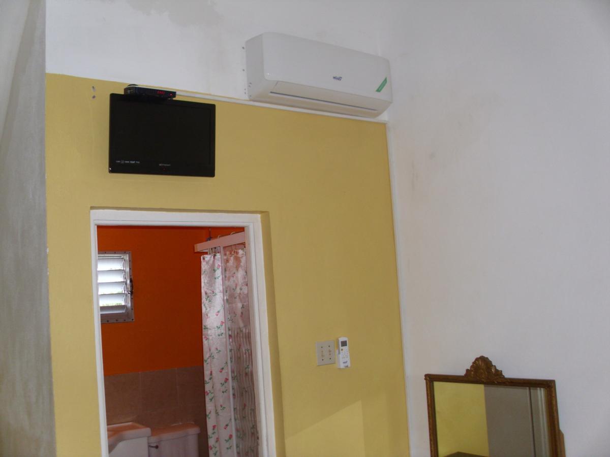 راناوي باي Club Caribbean Court Apartments المظهر الخارجي الصورة